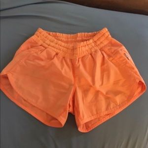 Lululemon tracker shorts